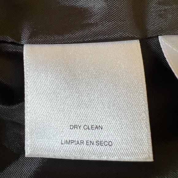 Jones Studio Separates Black Lined Jacket, Shld Pads, Open Front Lapel, Size 12. - Picture 11 of 11